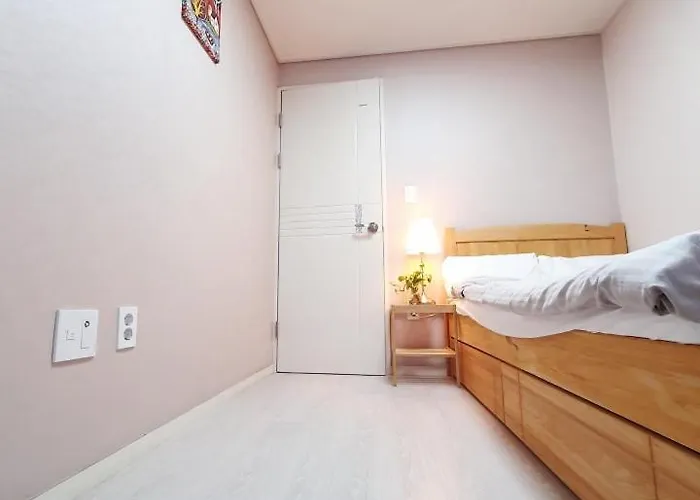 Jeni's House Apartment